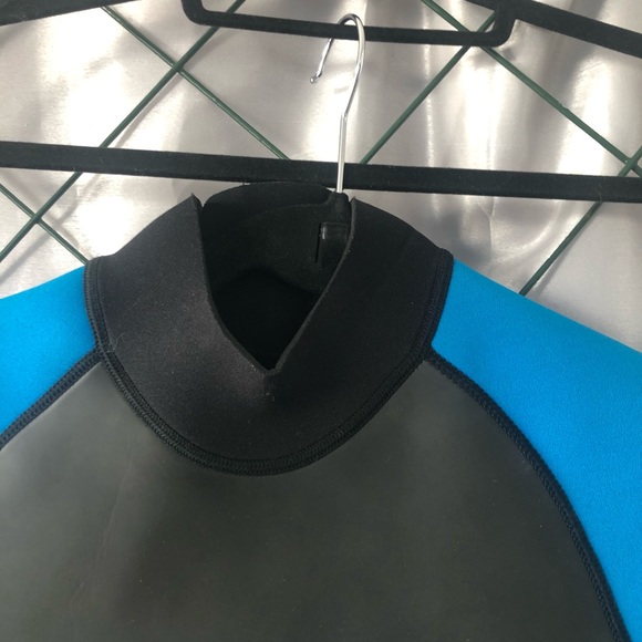 BODYGLOVE Women's wet suit. HYPERSTRETCH WAY. Temp. 3/2.  HOST PICK - Picture 7 of 16